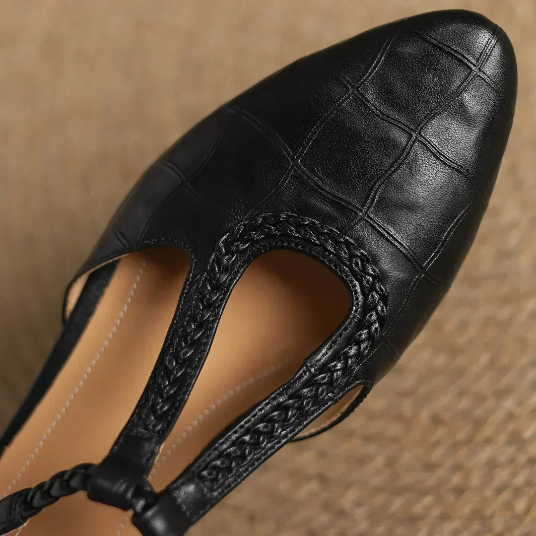 The Elvianne – Braided Leather Shoes