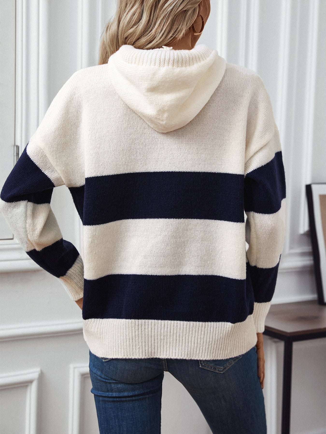 The Lurevia – Color-Block Knit Hoodie