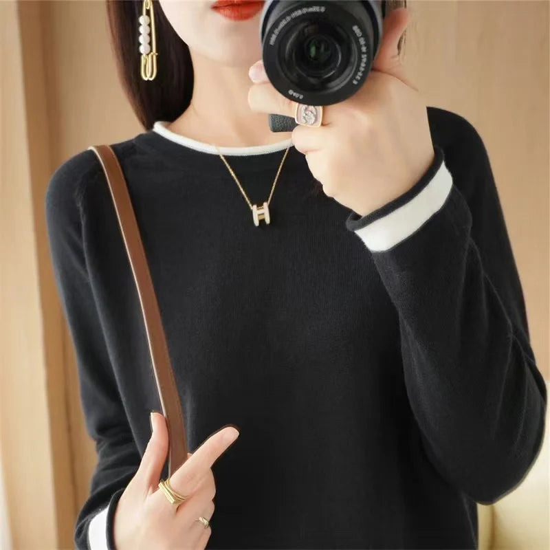 The Solvéraine – Soft Cotton Color-Blend Knit Top