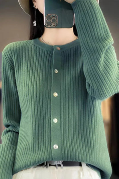 The Calverise – Classic Button-Up Knit Cardigan