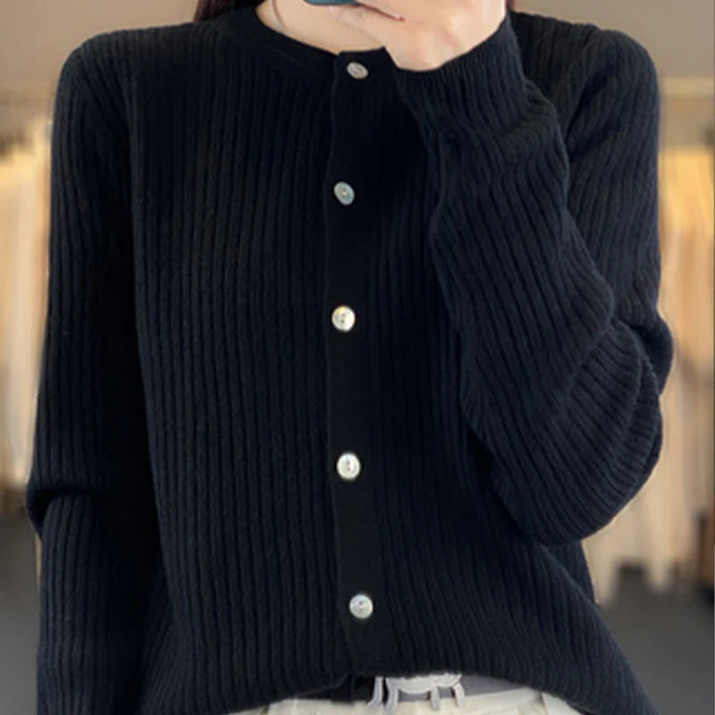 The Calverise – Classic Button-Up Knit Cardigan