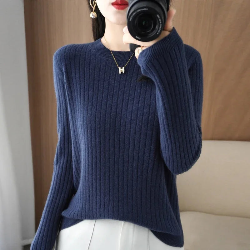The Arlénise – Soft Striped O-Neck Winter Sweater