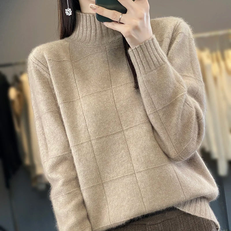 The Marélline – Luxury Mink-Cashmere Blend Turtleneck Sweater